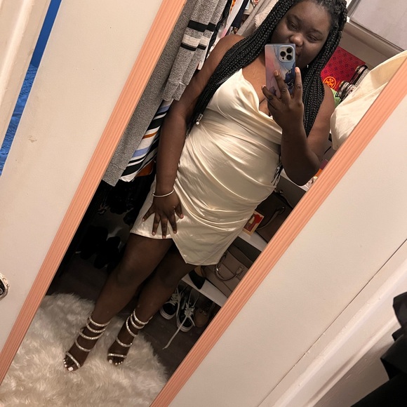 Meet your Posher, Vanetta - Picture 6 of 8